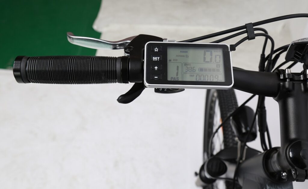 Pyrkijä Jazz 500 29" sähkömaastopyörä, mittari