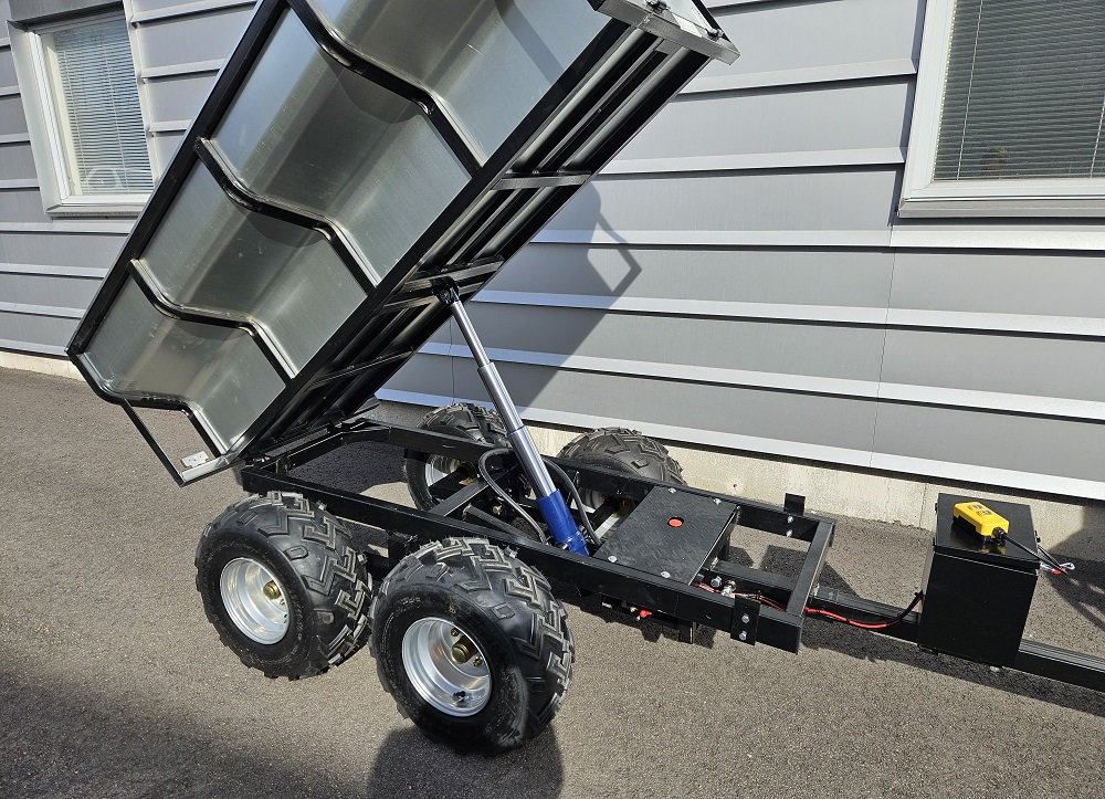 mönkijän peräkärry hydraulikipillä