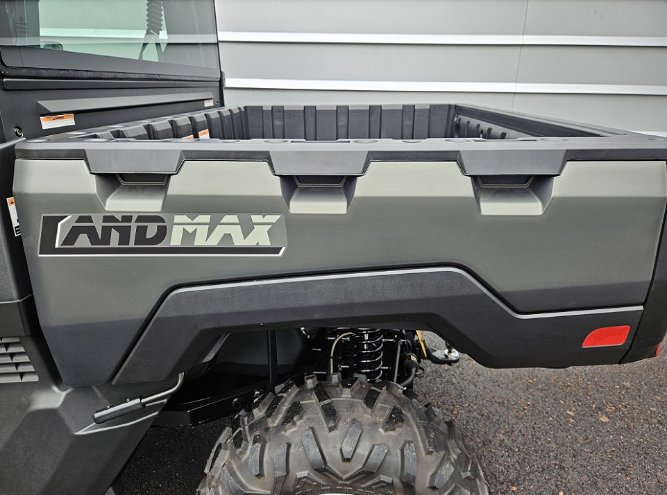 TGB 1000 LANDMAX koppimönkijä lämpöhytillä