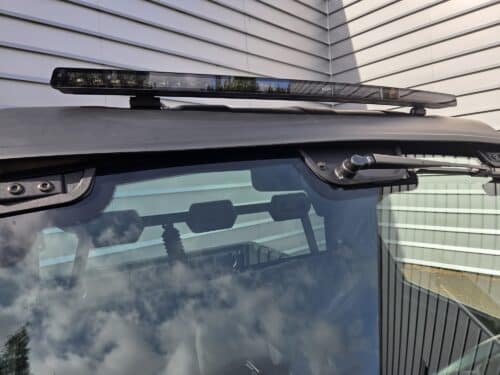LED-bar, lisävalopaneeli katolle, TGB LANDMAX (asennettuna)